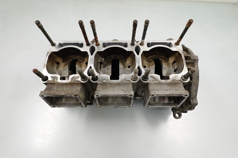 NO RASH 2003 Yamaha SX Viper 700 OEM Engine Crank Case 8DF-15100-10-00
