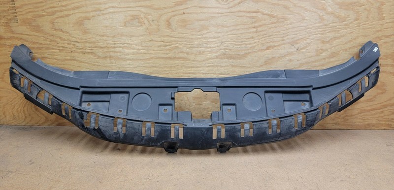 2011-2016 CHRYSLER 300 RADIATOR CORE SUPPORT SIGHT SHIELD SPLASH COVER PANEL OEM