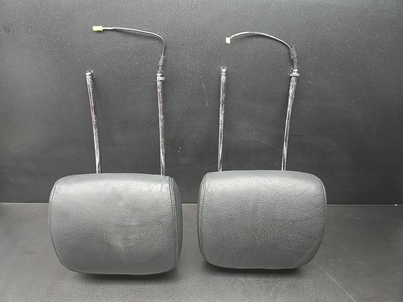 10-13 MERCEDES W221 S-CLASS SET OF 2 FRONT LEFT & RIGHT LEATHER HEADREST OEM