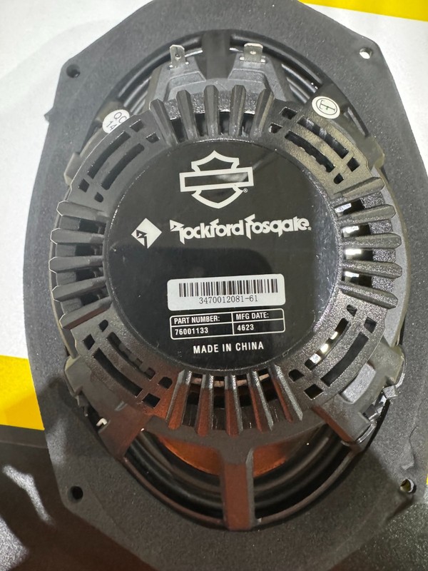 GENUINE HARLEY DAVIDSON Right SADDLEBAG SPEAKER 76001183