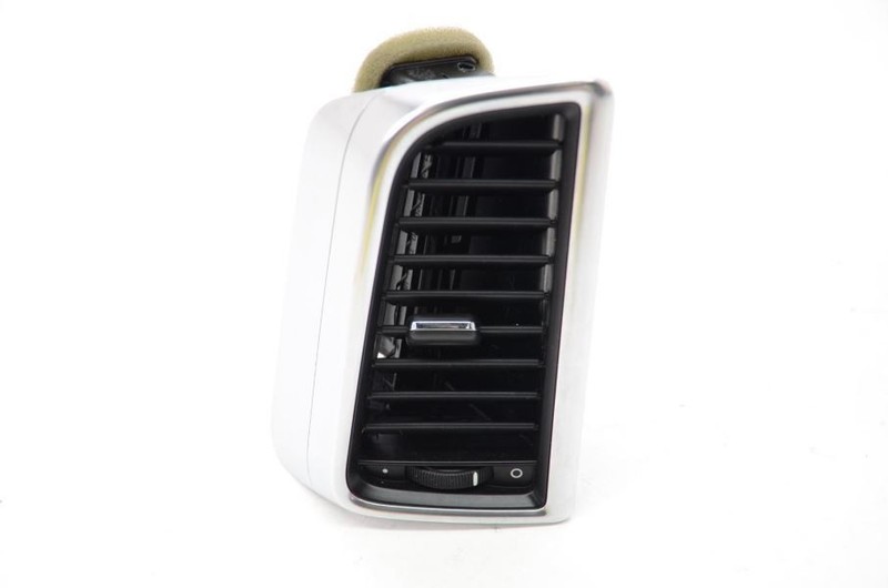 2010-2016 Porsche Panamera 970 4.8L Passenger Right Rear B Pillar Vent