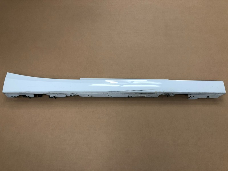 ⭐14-21 BMW 2-SERIES RIGHT PASSENGER SIDE ROCKER PANEL SKIRT WHITE OEM LOT2329