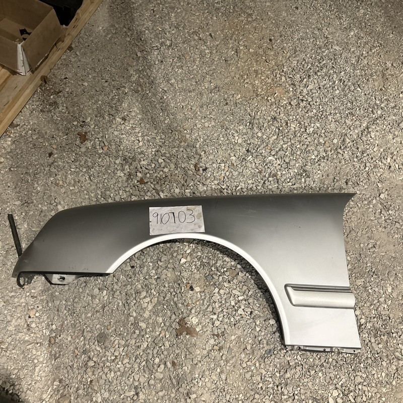 96-99 Mercedes W210 E320 Front Left Side Wing Fender Panel