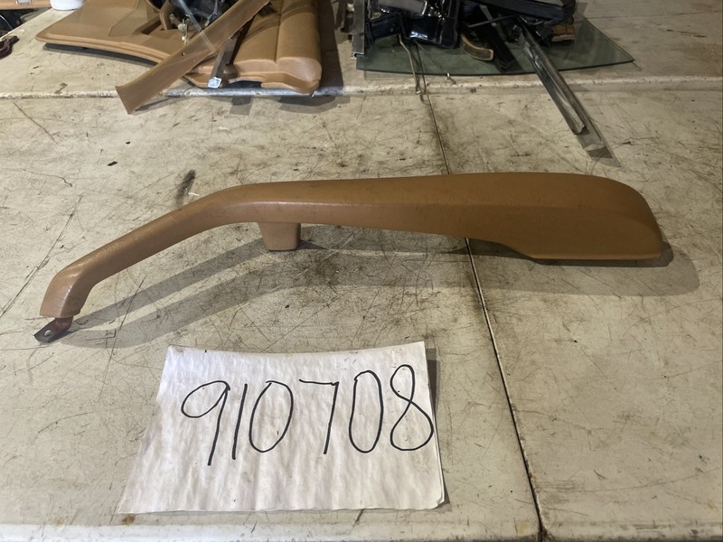 86-91 MERCEDES W126 560SEL 420SEL 400SE FRONT DOOR PANEL HANDLEARM REST OEM