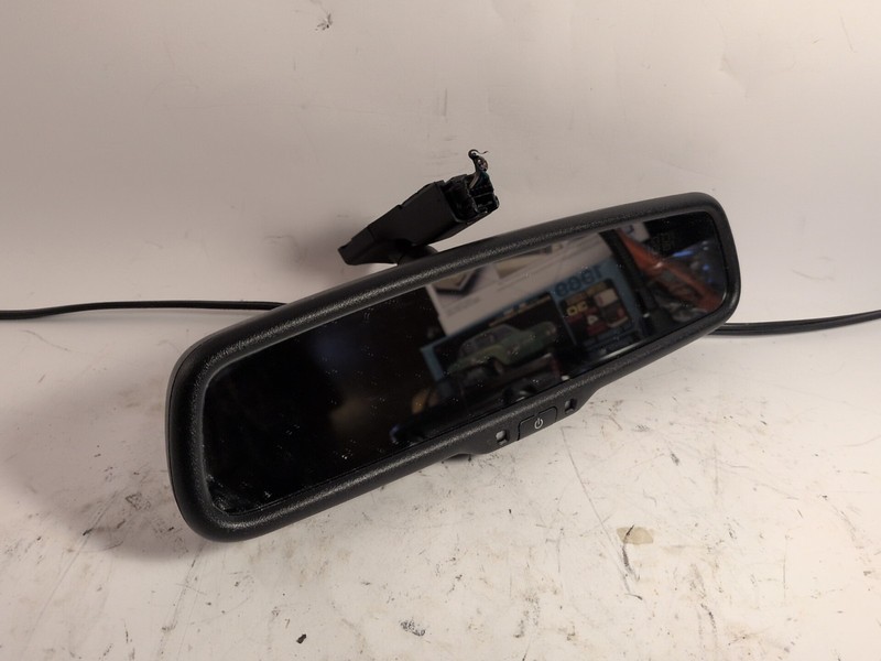 2011-2013 Kia Sorento Powered Interior Rear View Mirror w/ Audo-Dim OEM