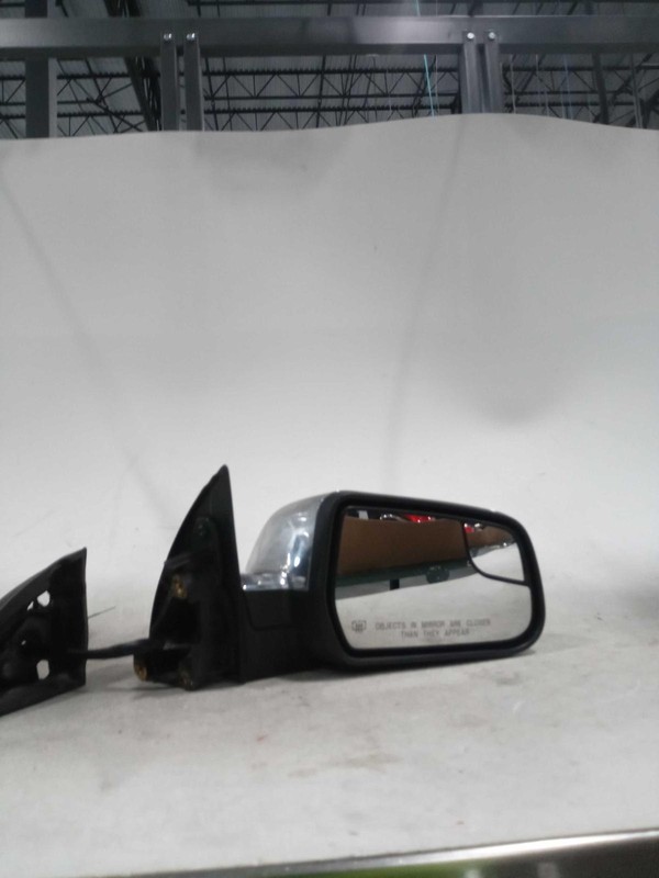 2012 GMC Terrain Right Door Mirror Assembly Black OEM 357676 Used
