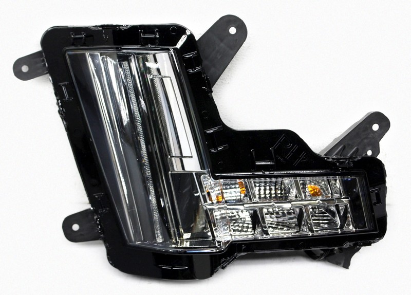 OEM Right Passenger Side LED Fog Lamp For Cadillac Escalade, ESV 84018691