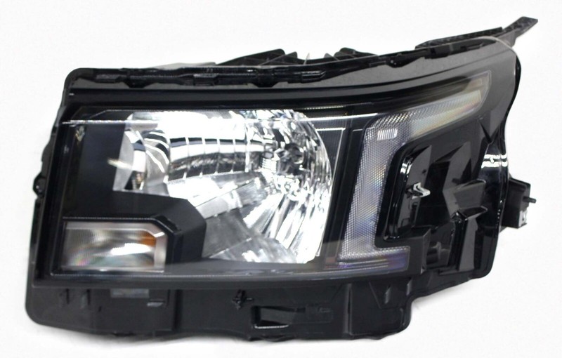 OEM Left Driver Side Halogen Headlamp For Nissan Frontier 26060-9BU0A, Tab Crack