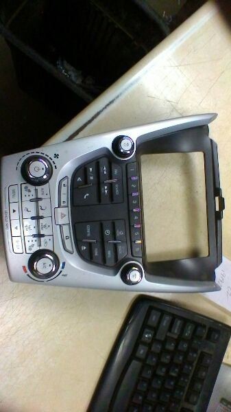 Audio Equipment Radio Control Panel AC Opt C68 Fits 12-15 EQUINOX 105382
