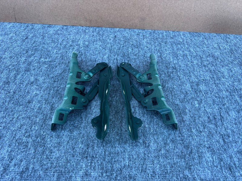 GENESIS GV70 2022-2026 OEM LEFT & RIGHT HOOD HINGES HINGE BRACKETS GREEN (PAIR)