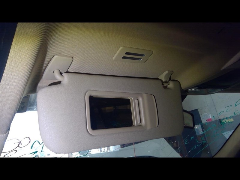 Driver Left Sun Visor Illuminated Fits 11-17 BMW X3 1569508