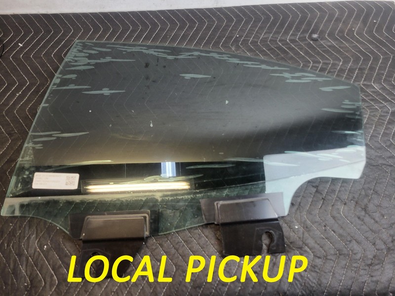 Used Oem Maserati Left Driver Front Door Window Glass for 2014-2021 Ghibli