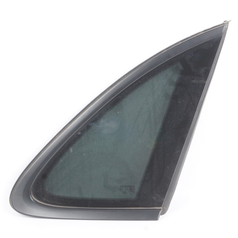 2015 - 2024 Porsche Macan 95b Rear Right Quarter Window Glass OEM