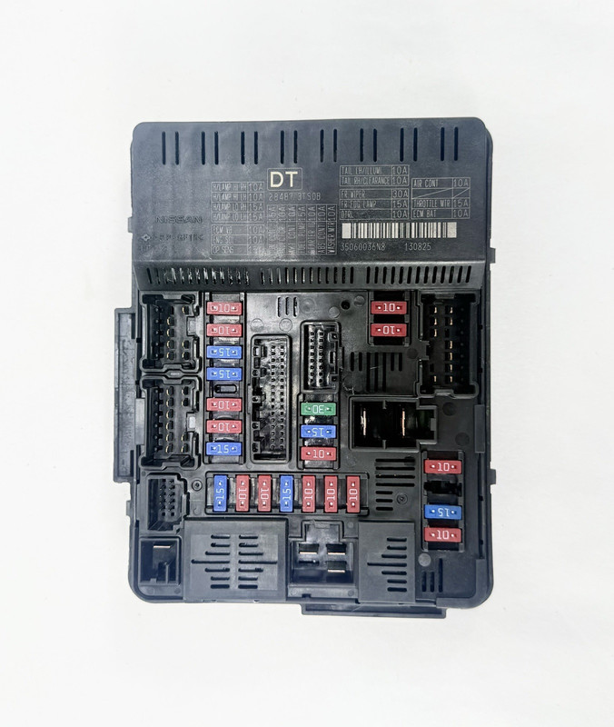 2013-2015 Nissan Altima Fuse Box Relay Control Module Box # 284B7-3TS0B OEM