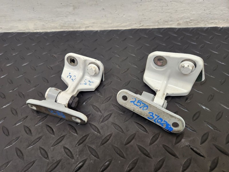07-13 Mercedes-Benz S-Class Rear Right Door Hinges Pair White OEM 2217301037