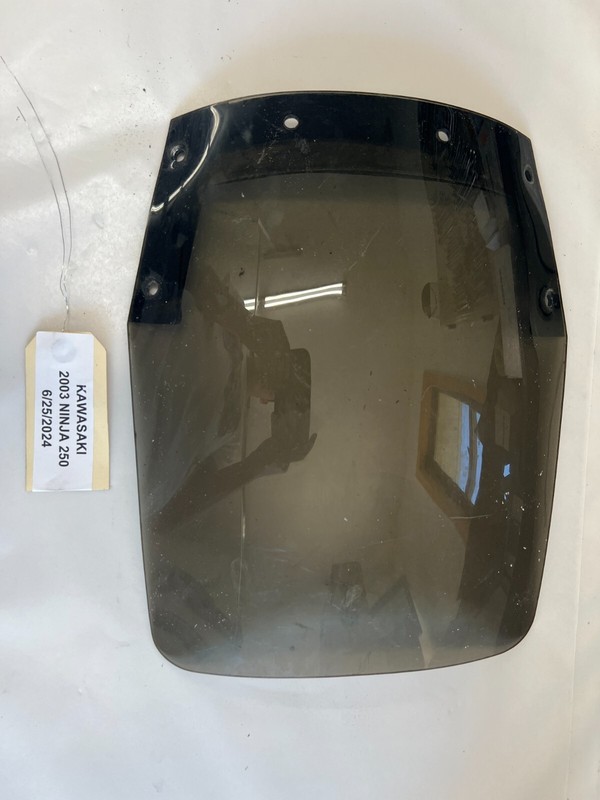 Kawasaki EX250 Ninja 96-07 Windshield 39154-1083