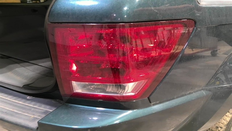 Passenger Right Tail Light Fits 05-06 GRAND CHEROKEE 3459599