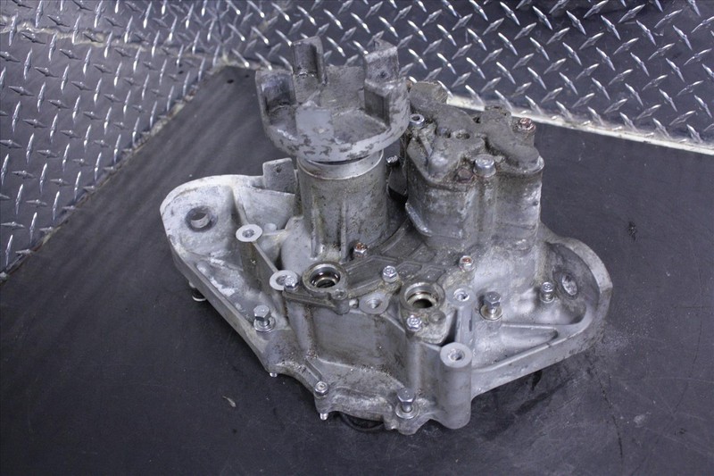 09 YAMAHA VX 110 WAVERUNNER REAR ENGINE MOTOR TRANSFER SHAFT GEAR DRIVE VX110