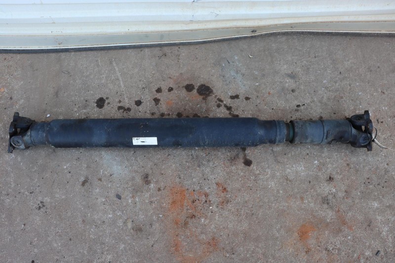 2011-2019 INFINITI QX56 QX80 5.6L 4X4 A/T REAR DRIVE SHAFT PROPELLER CARDAN OEM
