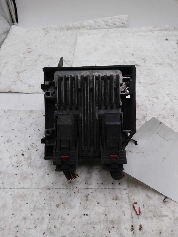 2012 Cadillac Escalade Engine Control Module ECM OEM 12633055 140K Miles