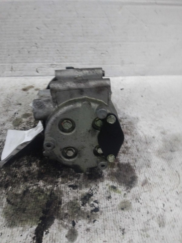 2005 Chevrolet Equinox A/C Compressor OEM 3.4L 92K Miles Green 1521193