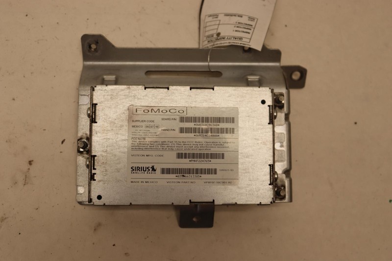 2010-2011 JAGUAR XJ TRUNK AUDIO RADIO RECEIVER SATELLITE CONTROL UNIT OEM