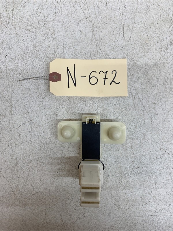 ⚡️17-22 Tesla 3 Battery End Link Terminal Fuse Relay Module 3-2840625-1 672 B145