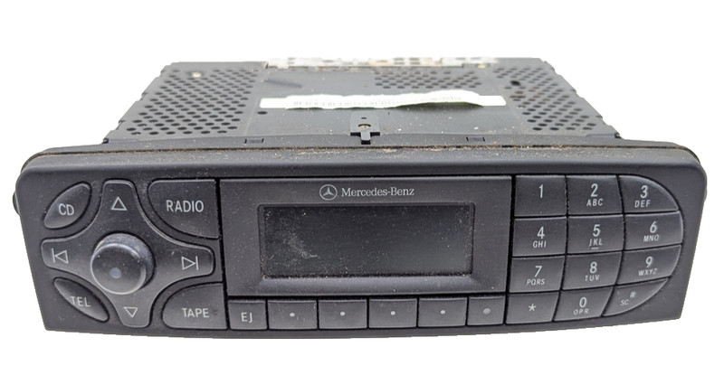 01-04 Mercedes W203 C32 AMG C230 C320 FM AM Audio Radio Player 2038201086 OEM