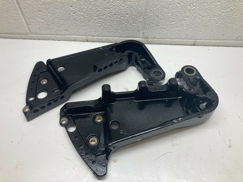 H6Mercury 60hp-200hp OEM Transom Brackets Pair 3400-8715 3401-8717