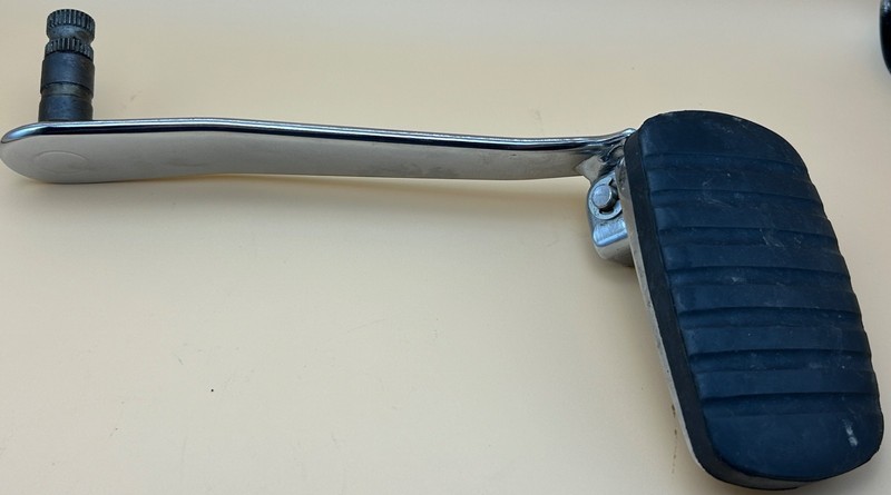 2006 Kawasaki Vulcan VN1600 VN 1600 Right Side Brake Lever Foot Pedal Rear Back