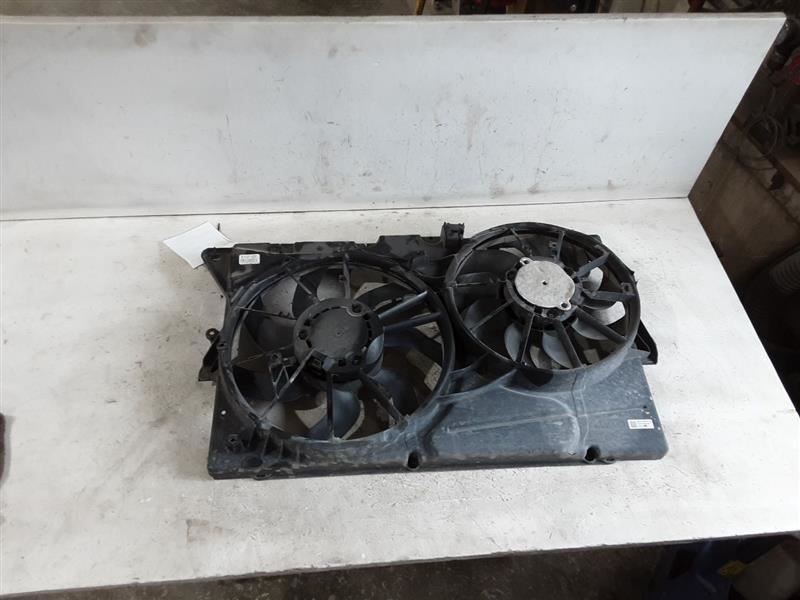 2013-2019 Ford Taurus Radiator Fan Motor Fan Assembly 2.0L 3.5L Turbo