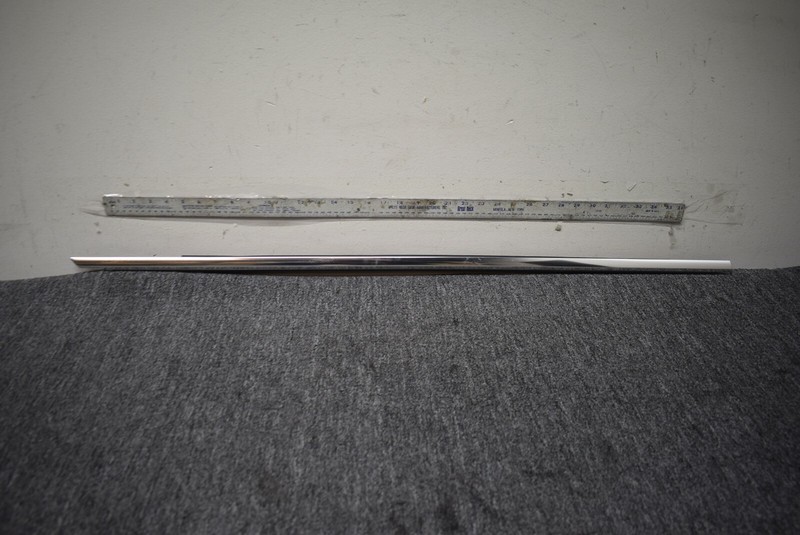 2017-2018 AUDI A4 FRONT WINDOW BELT FACTORY OEM