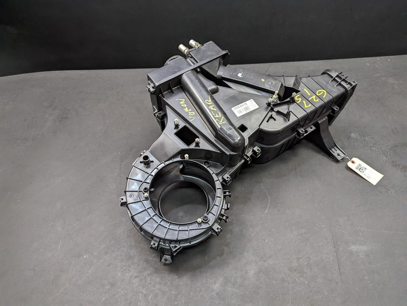 AUX A/C Heater Blower Housing 2019 GMC Yukon XL 23101672 2017 2018 2020