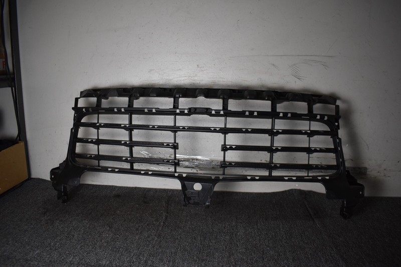 2019-2022 PORSCHE CAYENNE BASE FRONT GRILLE FACTORY OEM
