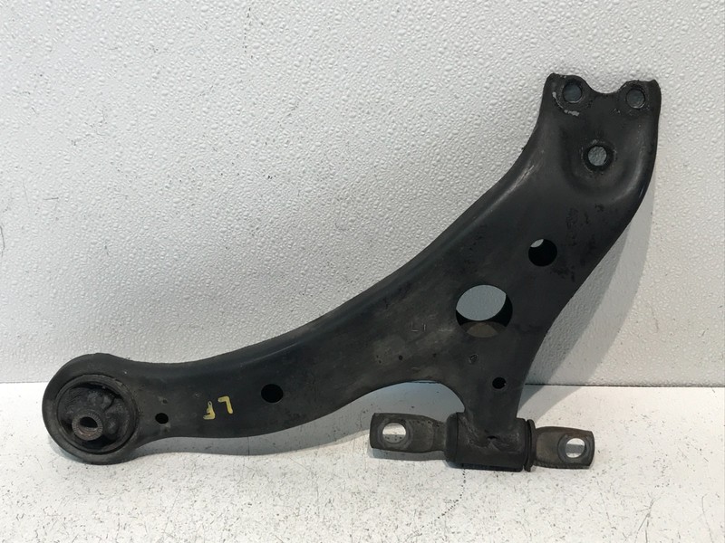 2005-12 Toyota AVALON Front Left Driver Lower Control Arm OEM