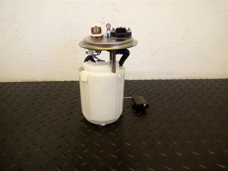 06-10 Kia SedonaFuel Gas Pump Assembly Tank Mounted OEM 31110-4D500