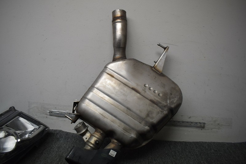 BMW 650I REAR LEFTEXHAUST MUFFLER FACTORY OEM