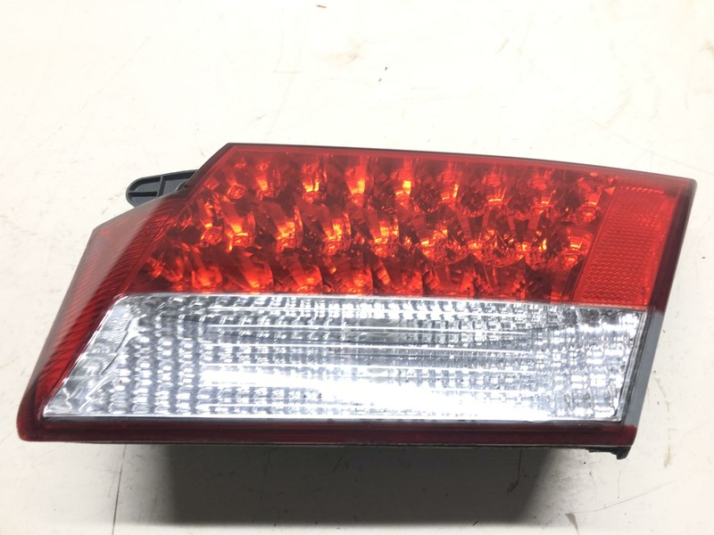 06-09 Hyundai Azera Passenger Right Tail Light Assembly Lid Mounted Oem Tested !