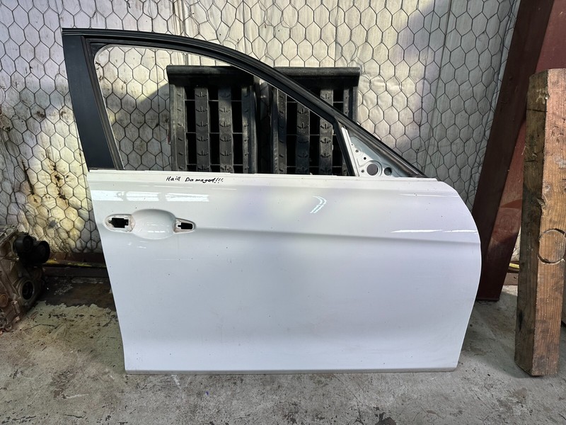 12-18 BMW F30 F80 Sedan FRONT RIGHT PASSENGER SIDE DOOR SHELL White 300 OEM