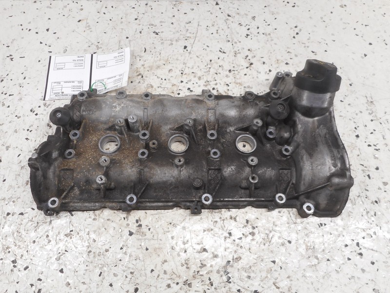 Mercedes-Benz R350 Valve Cover Passenger Right 3.5L A2720161305 OEM 2006