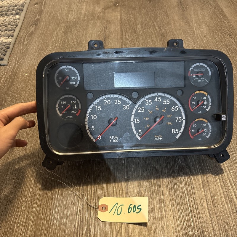 FREIGHTLINER Instrument Cluster P/N A22-74802-105