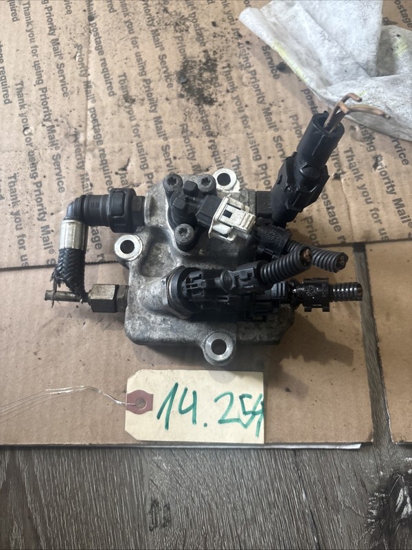 INTERNATIONAL MAXXFORCE 13 FUEL PRESSURE REGULATORP/N 3006082C1, 0444031004