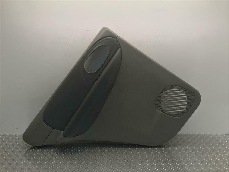 2002-2004 CHEVROLET TRAILBLAZER DRIVER REAR DOOR TRIM PANEL POWER OEM 15101253