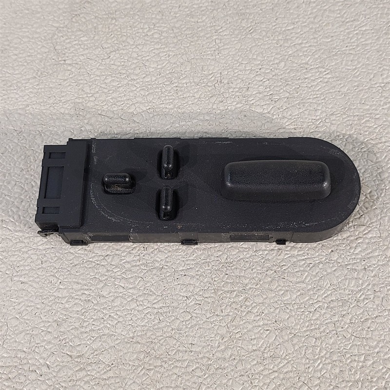 97-04 Corvette C5 Seat Control Switch Left Or Right 12135158 Oem Aa7406