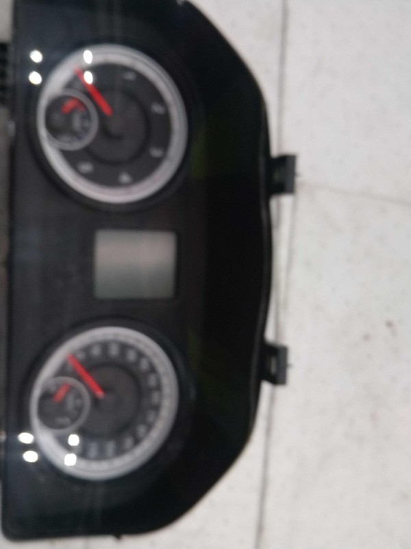 2014 RAM DODGE 2500 Pickup Speedometer Gauge OEM 56054968AF 134K Miles White
