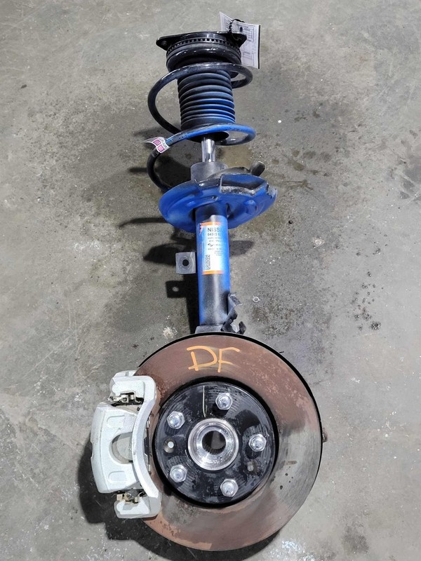 2020-2024 Nissan Sentra Sv 2.0L Left Driver Front Knee Assembly No Control Arm