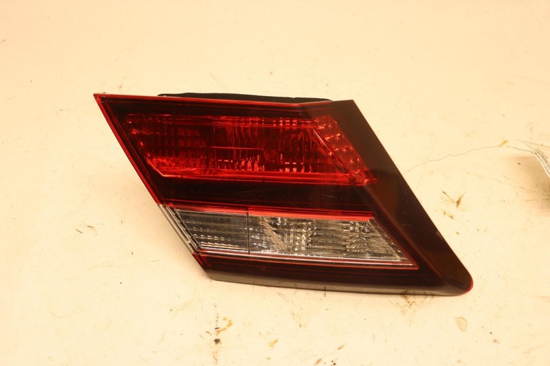 2013-2015 HONDA CIVIC SEDAN REAR LEFT DRIVER SIDE INNER TAIL LIGHT LAMP OEM