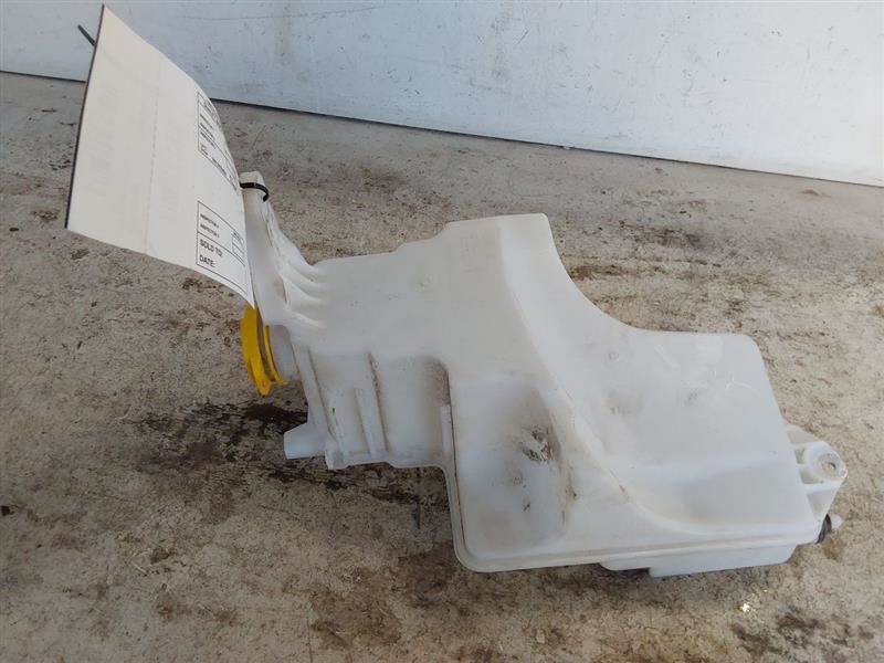 Wash Reservoir LHD With Rear Washer Engine Fits 18-20 WRANGLER 3263907