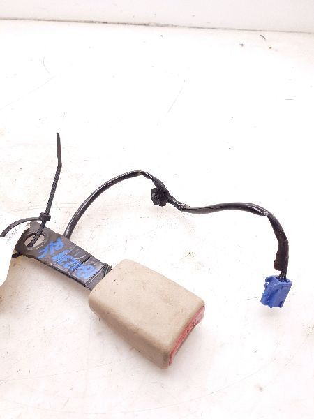 00-03 LEXUS RX300 PASSENGER SIDE FRONT SEAT BELT BUCKLE