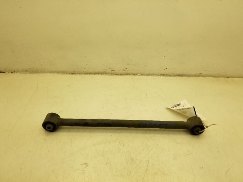 96-02 TOYOTA 4 RUNNER L+R REAR LOWER CONTROL LOCATING ARM ASSEMBLY